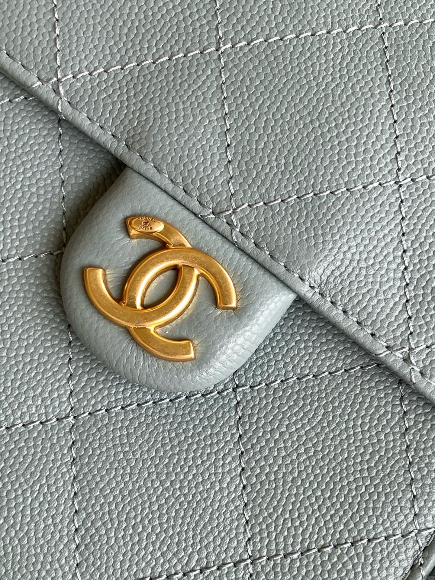 Large 25 Handbag