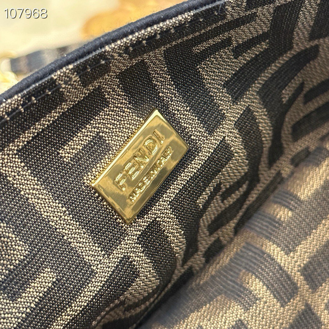 Fendi Baguette FF Logo