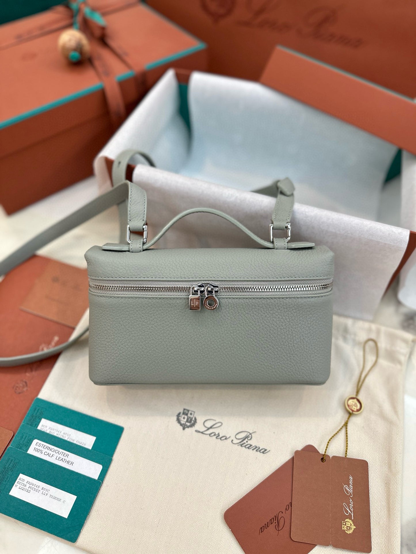 Loro Piana Extra Pocket L19