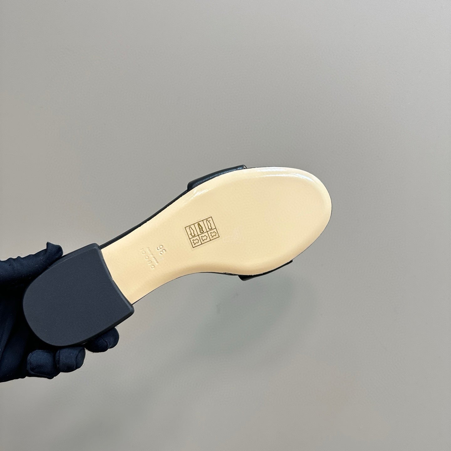 Gucci Gg Pearl Slipper