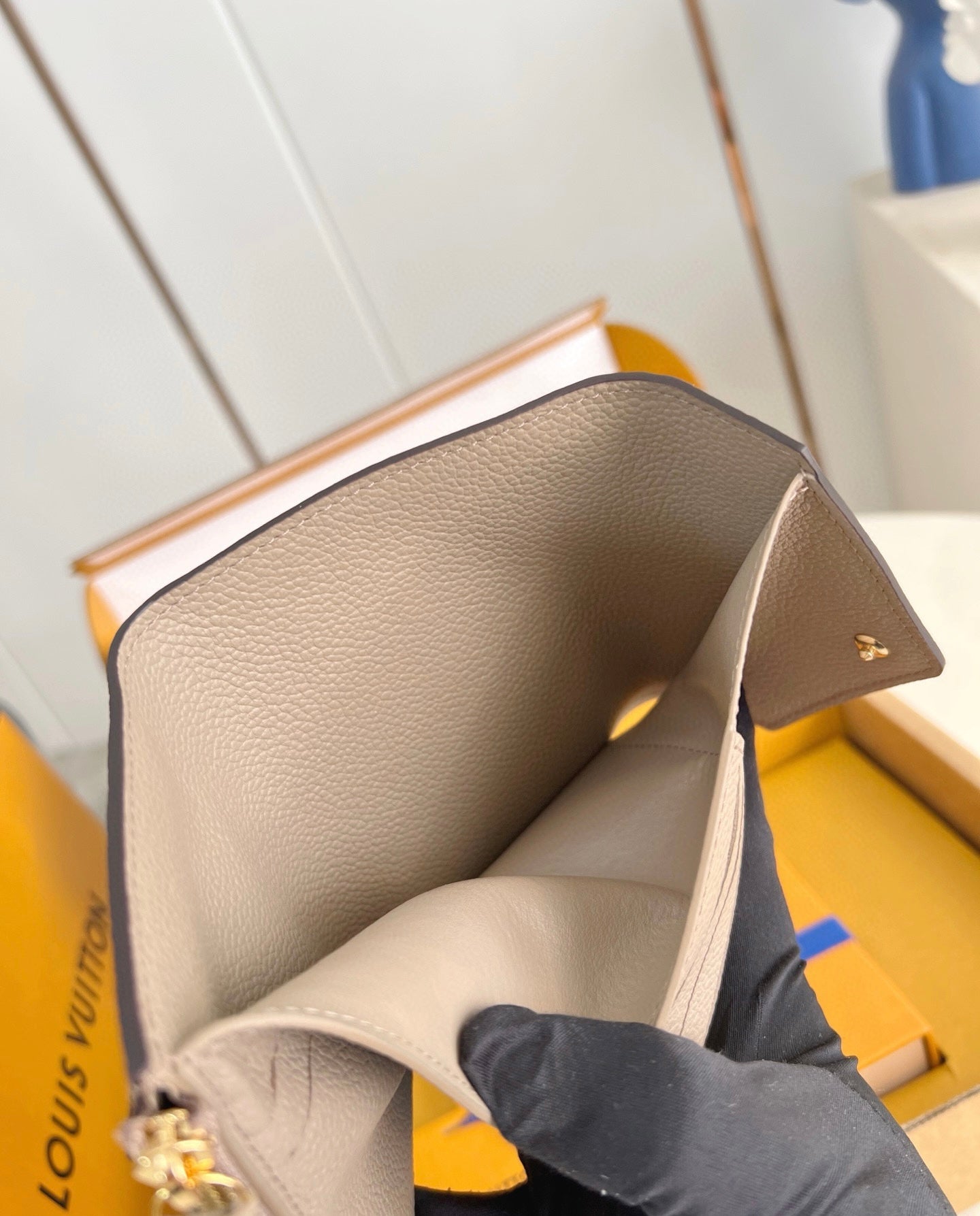 Victorine Wallet