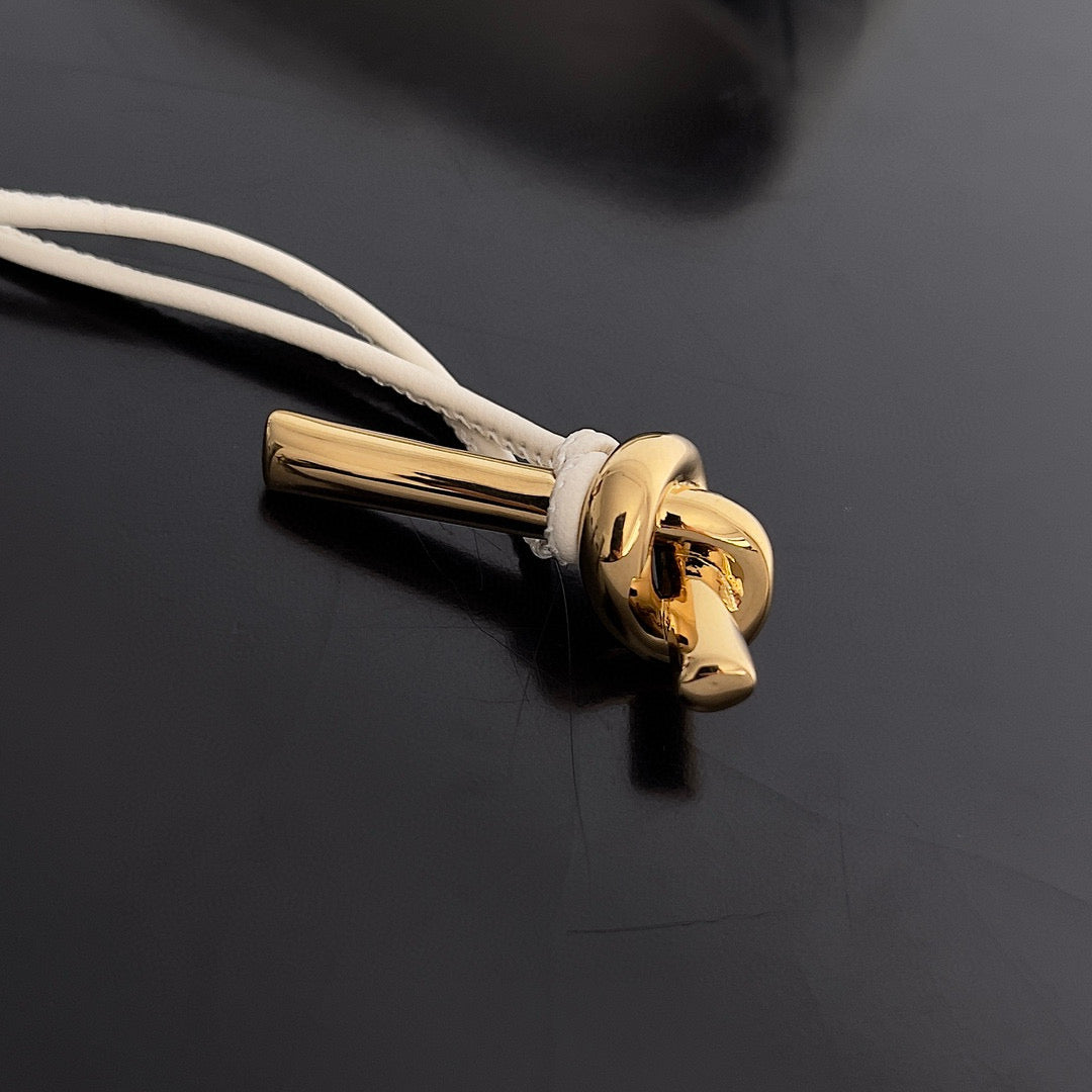 Bottega Veneta Andiamo Clutch