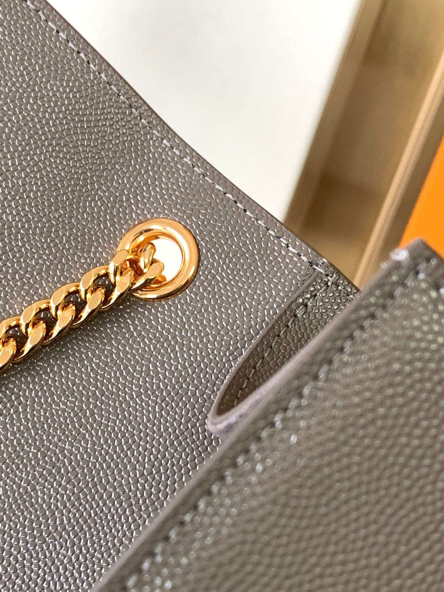 Yves Saint Laurent Kate Medium