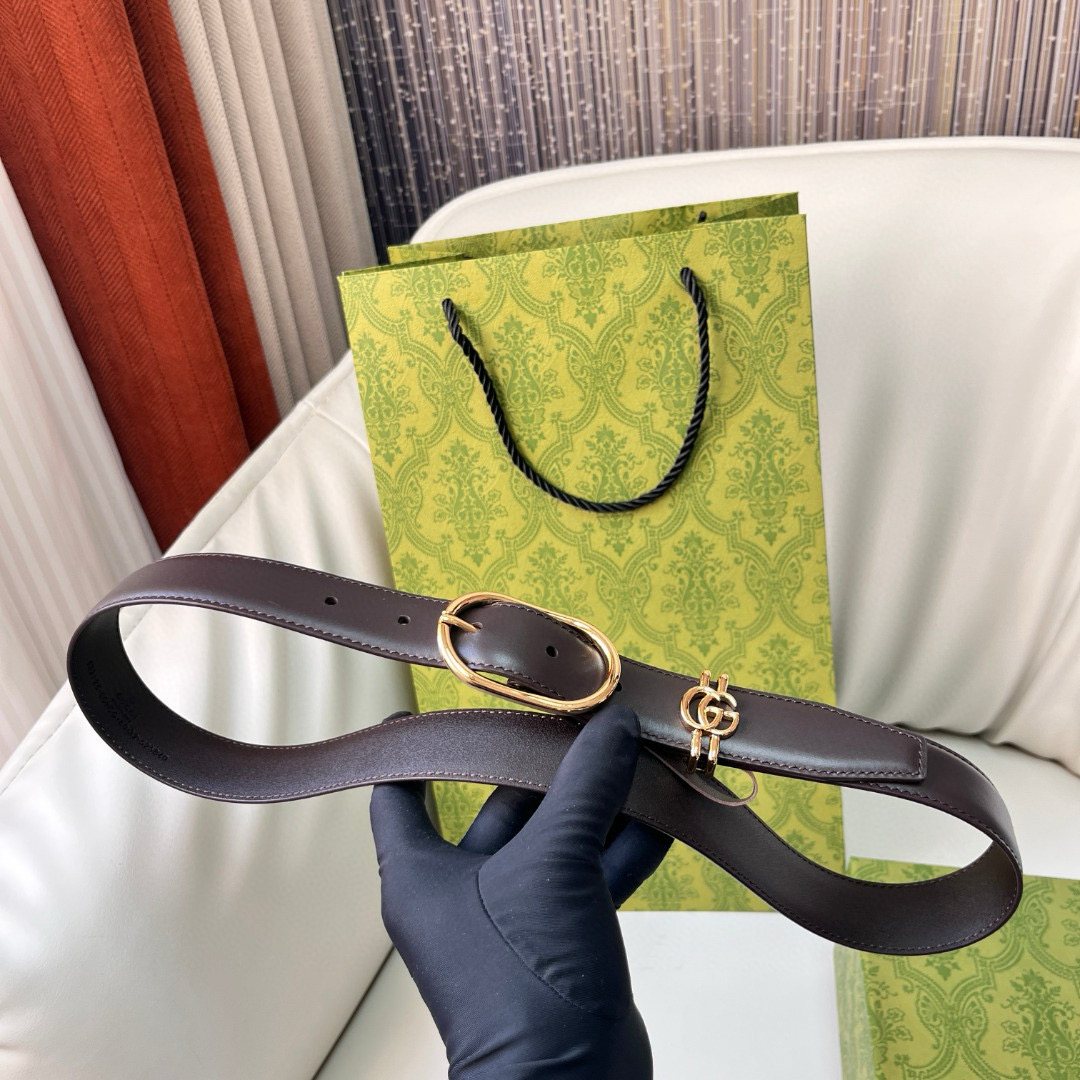 Gucci With Oval Buckle Belt
