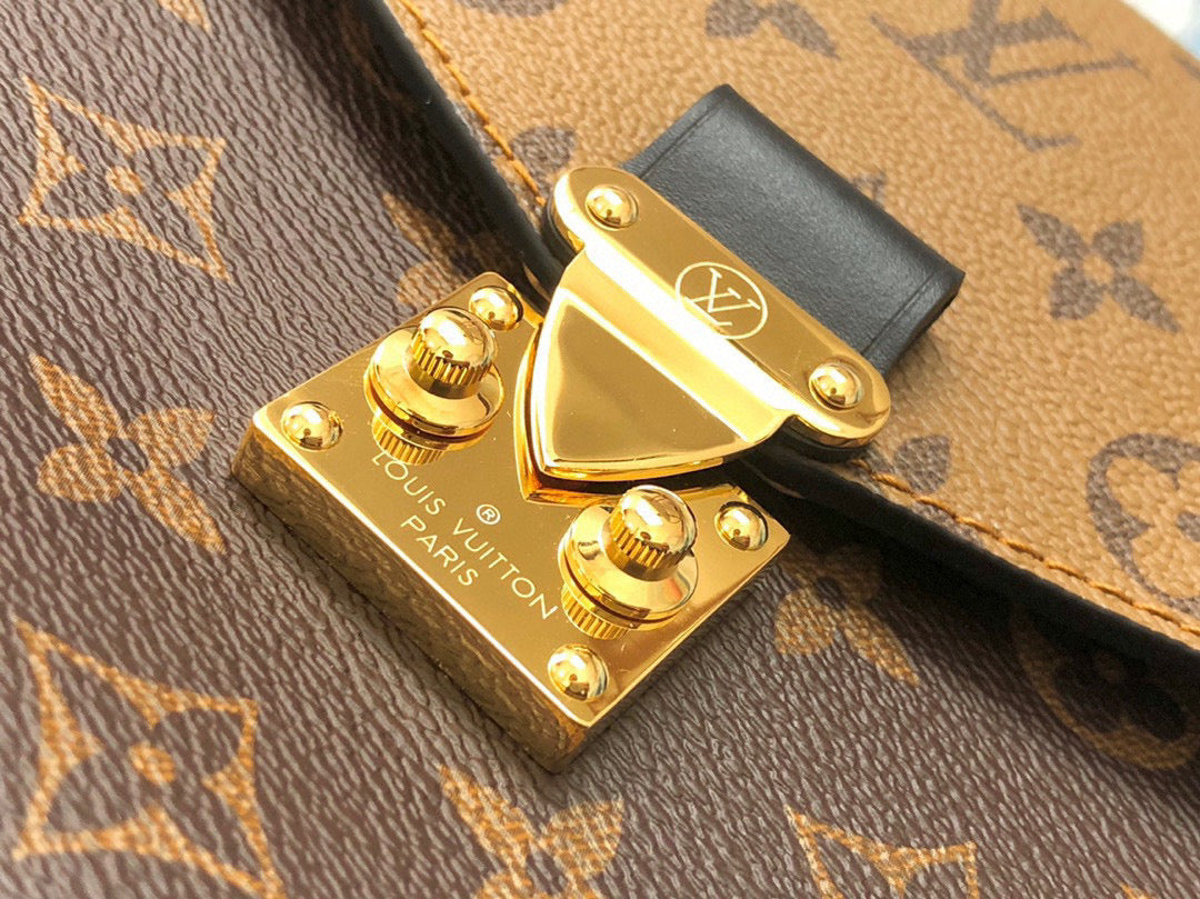 Louis Vuitton Pochette Metis