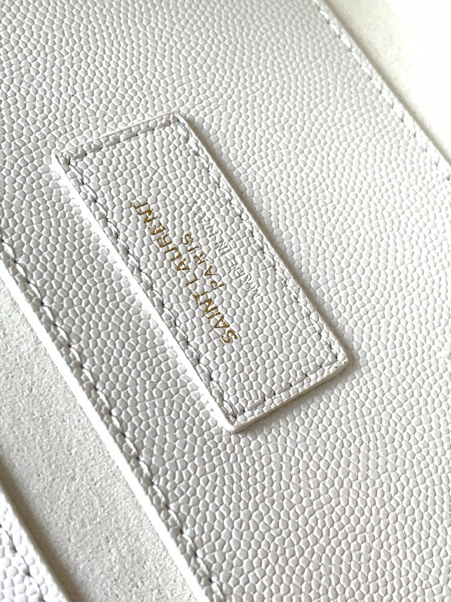 Yves Saint Laurent Kate Medium