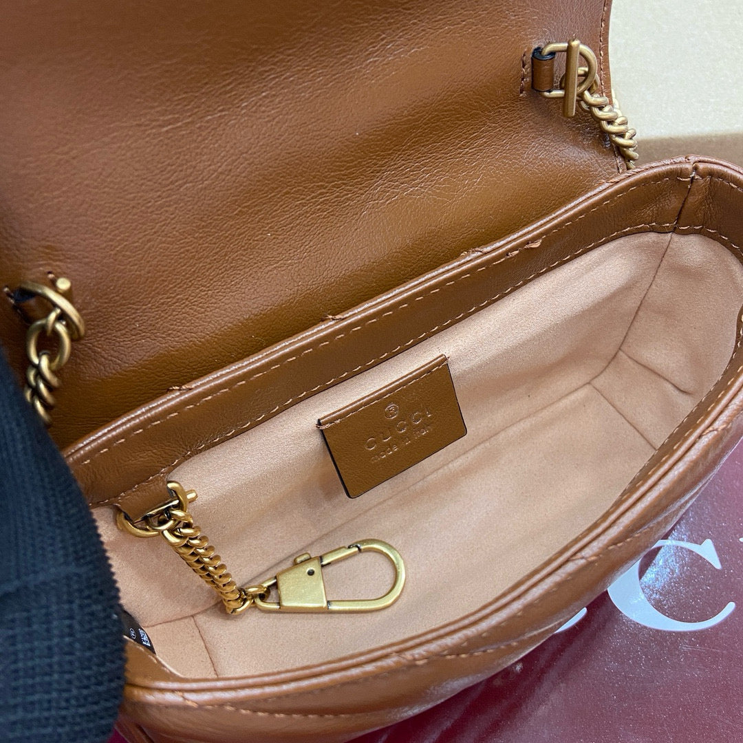 Gucci GG Marmont Super Mini