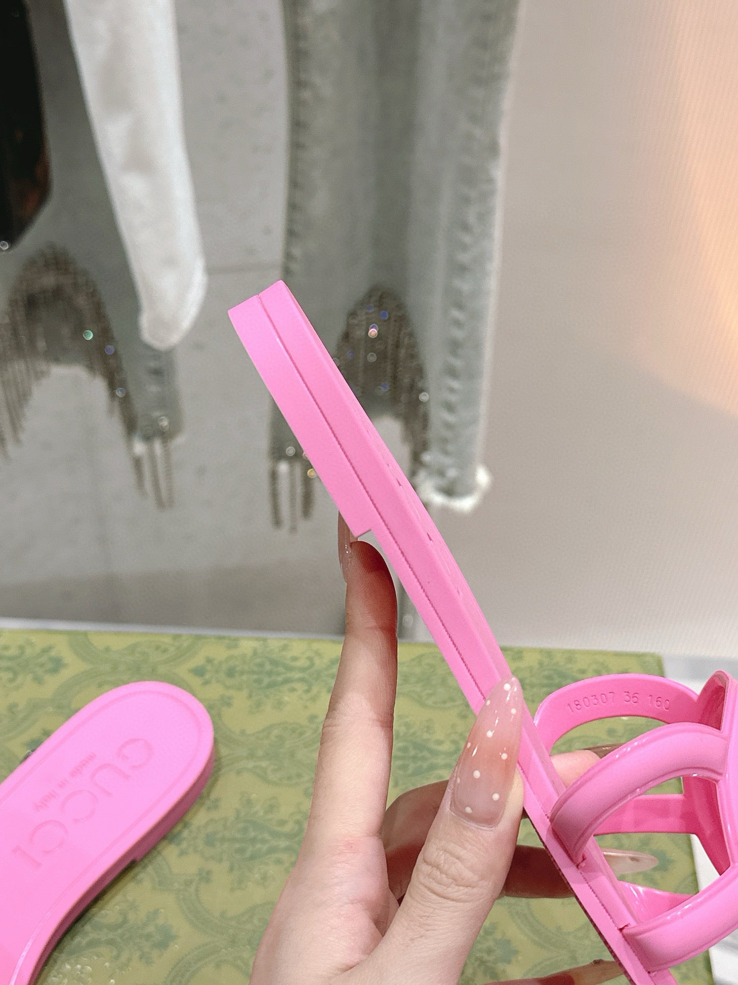 Interlocking G Slide Sandal
