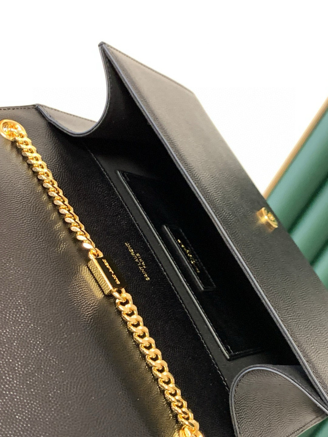 Yves Saint Laurent Kate Medium