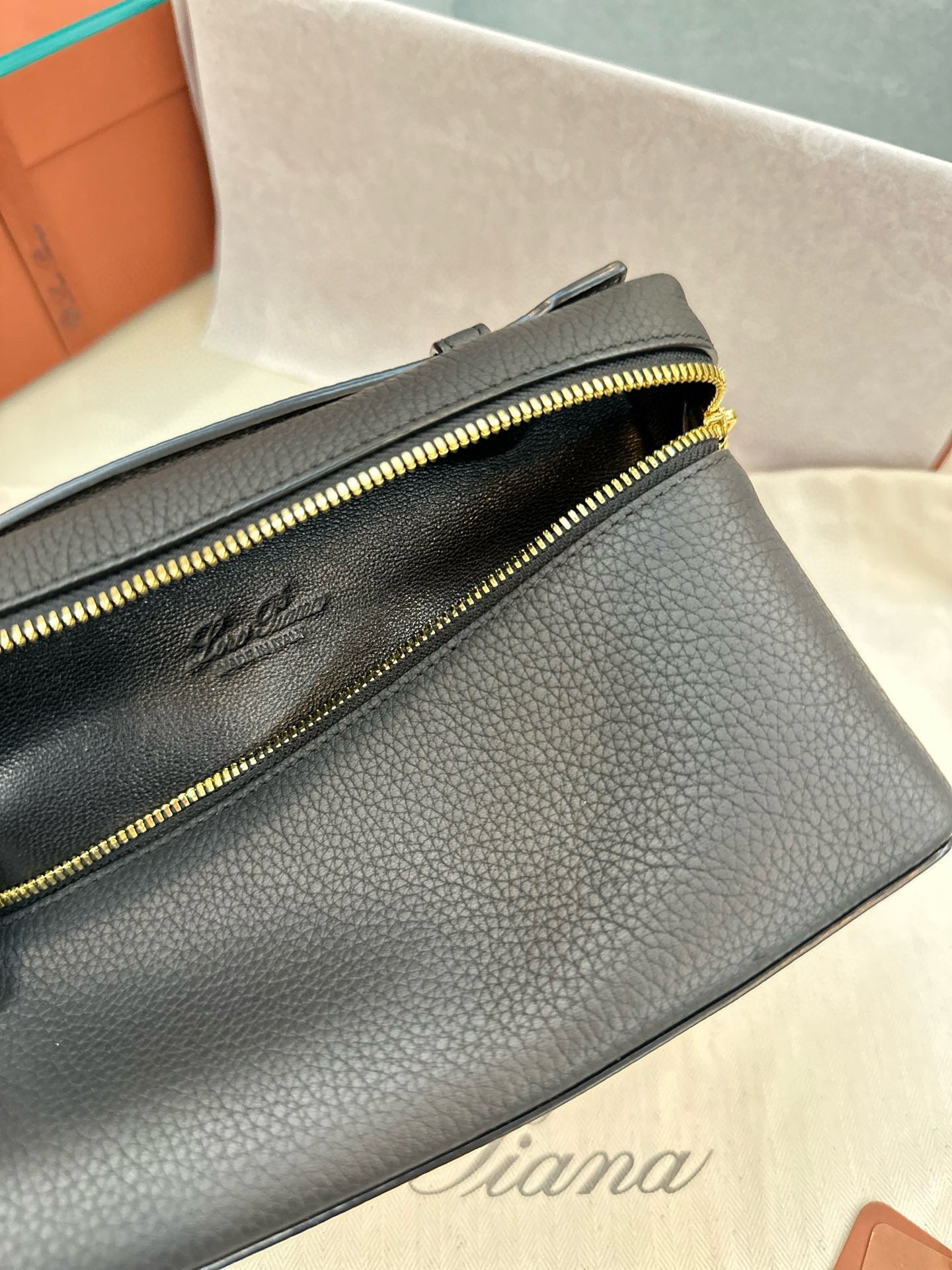 Loro Piana Extra Pocket L19