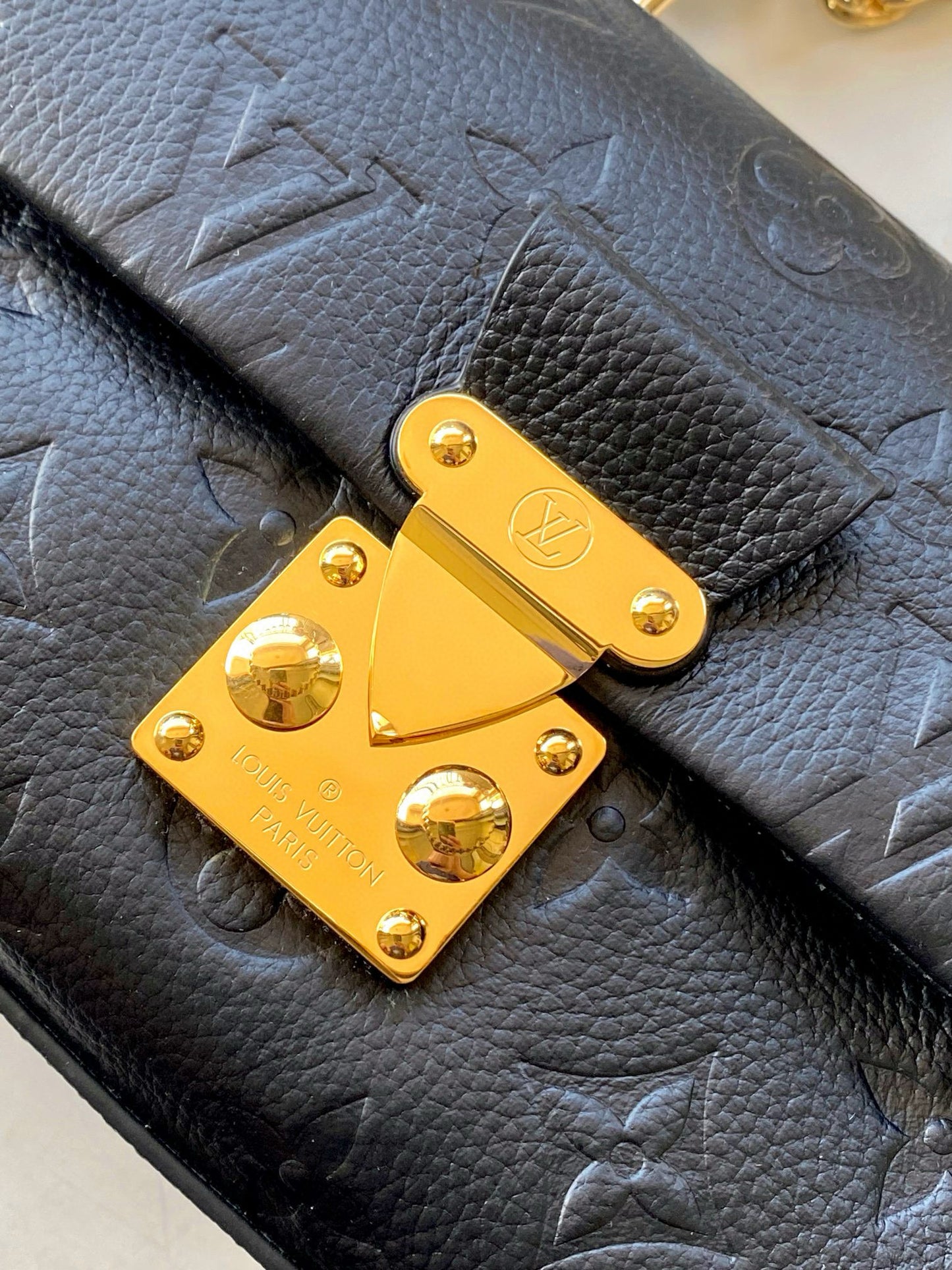 Louis Vuitton Madeleine BB