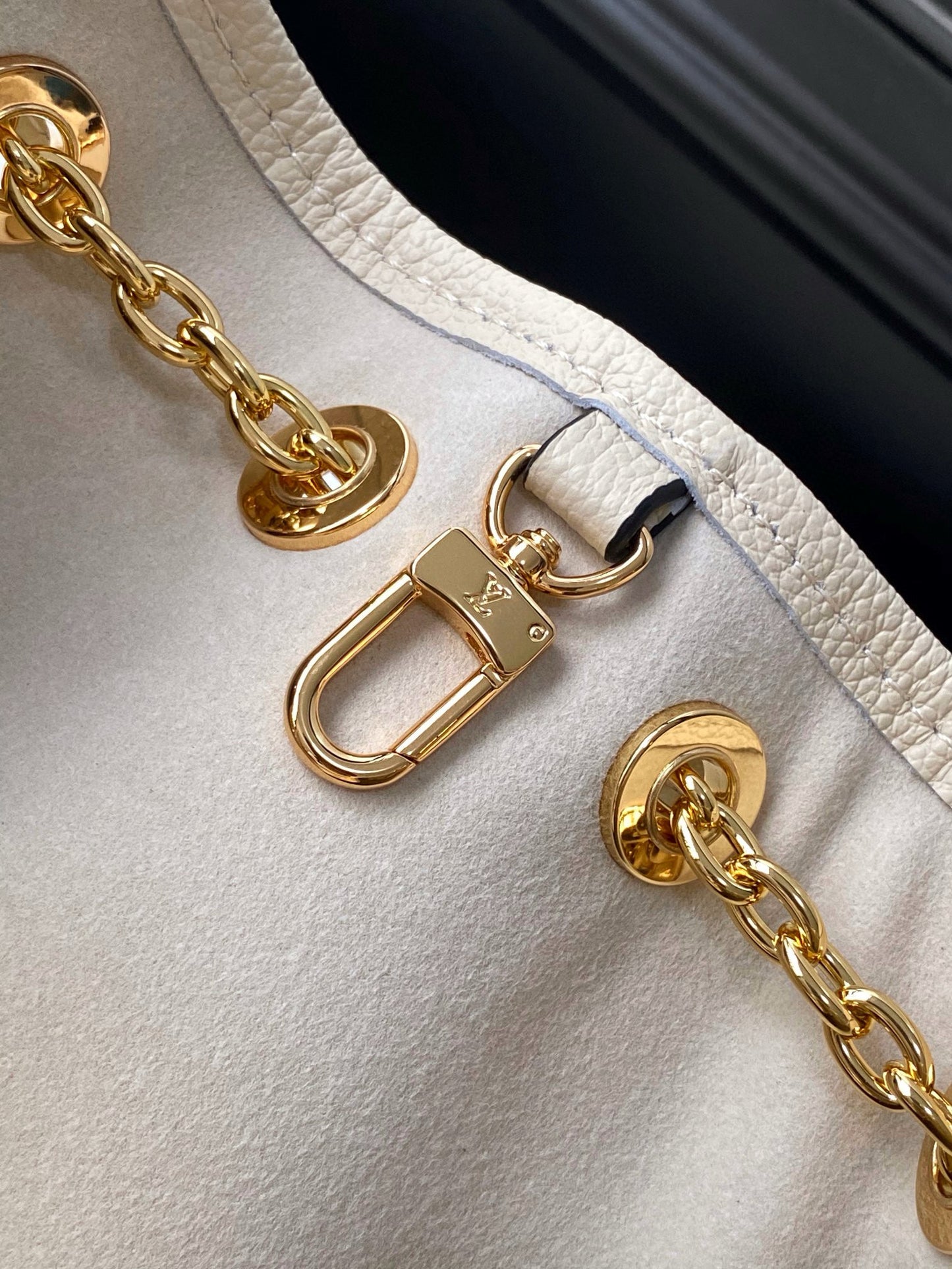 Louis Vuitton Lv Bundle