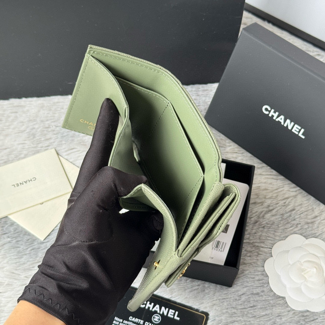 Classic Small Compact Wallet