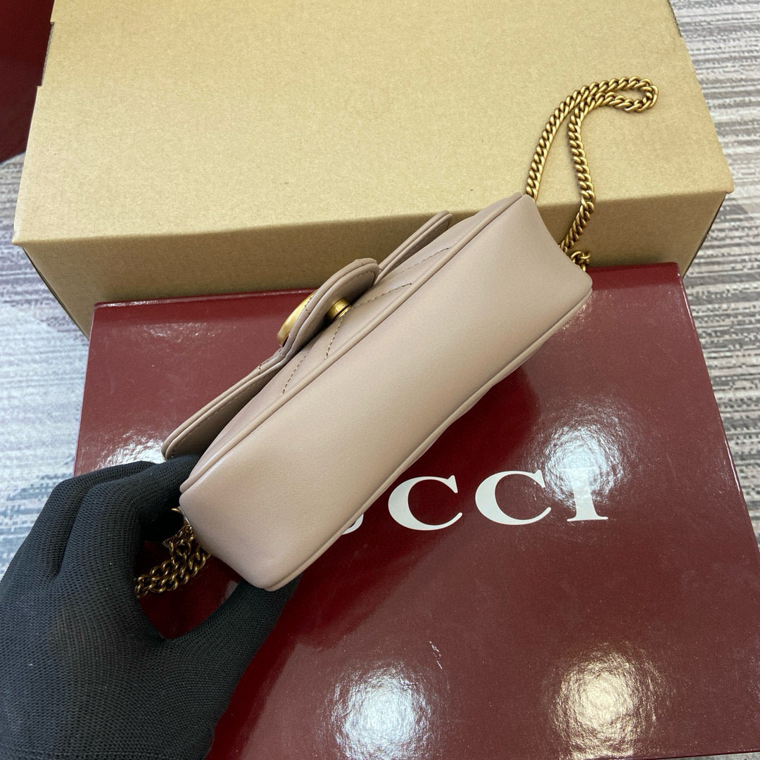 Gucci GG Marmont Super Mini