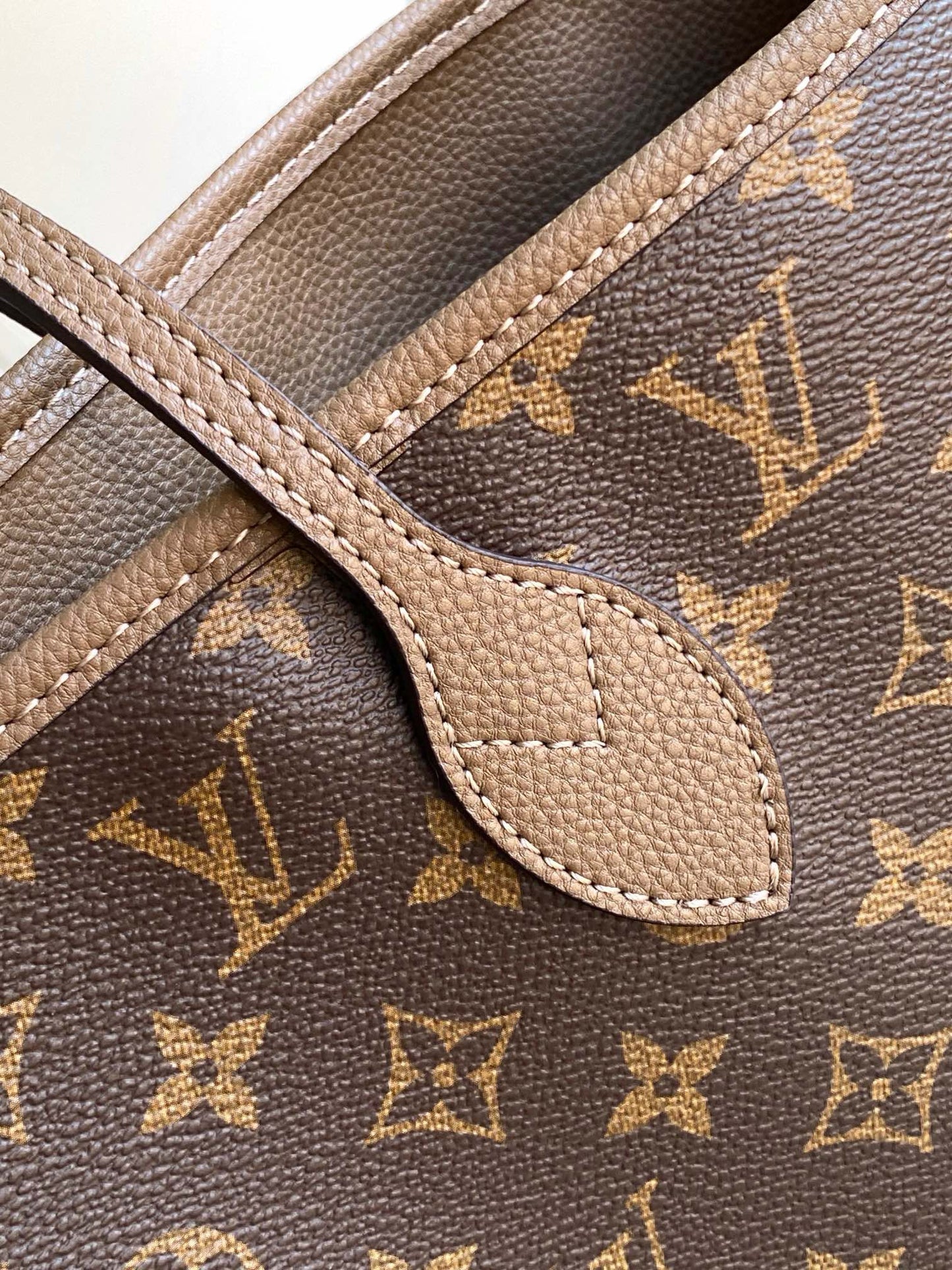 Louis Vuitton Neverfull Indside Out MM