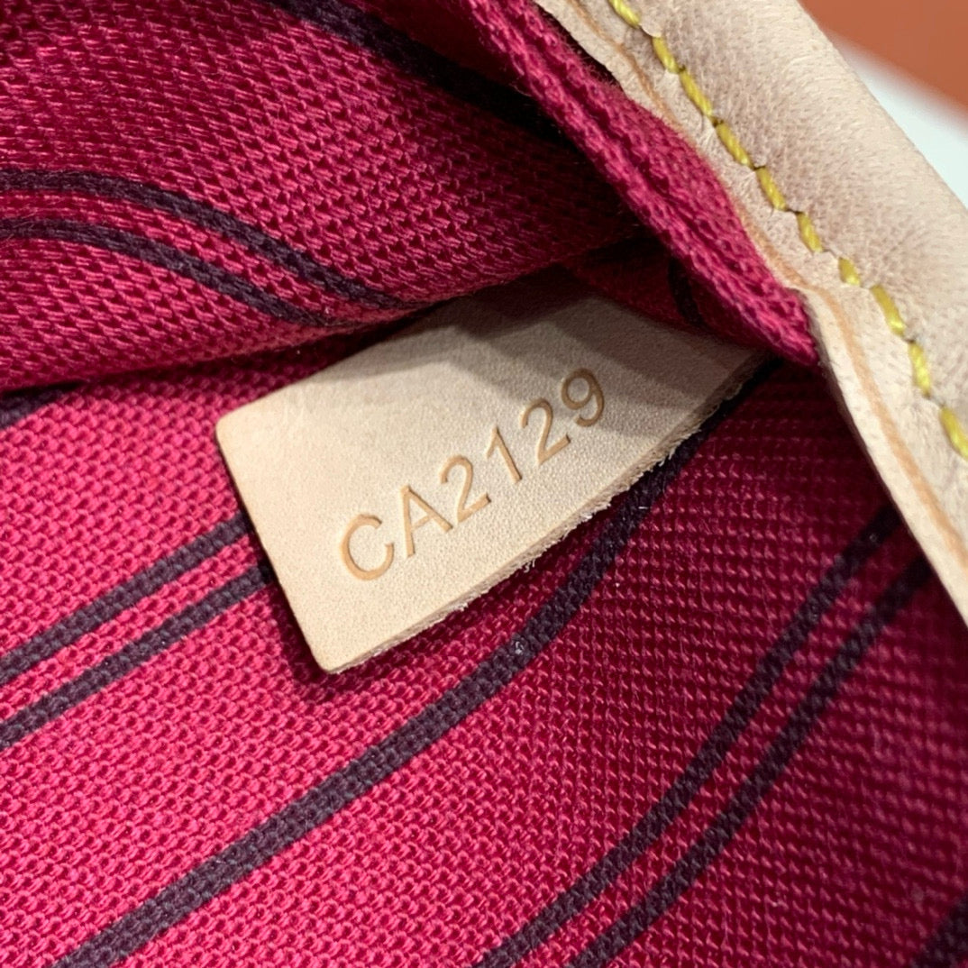 Louis Vuitton Neverfull MM