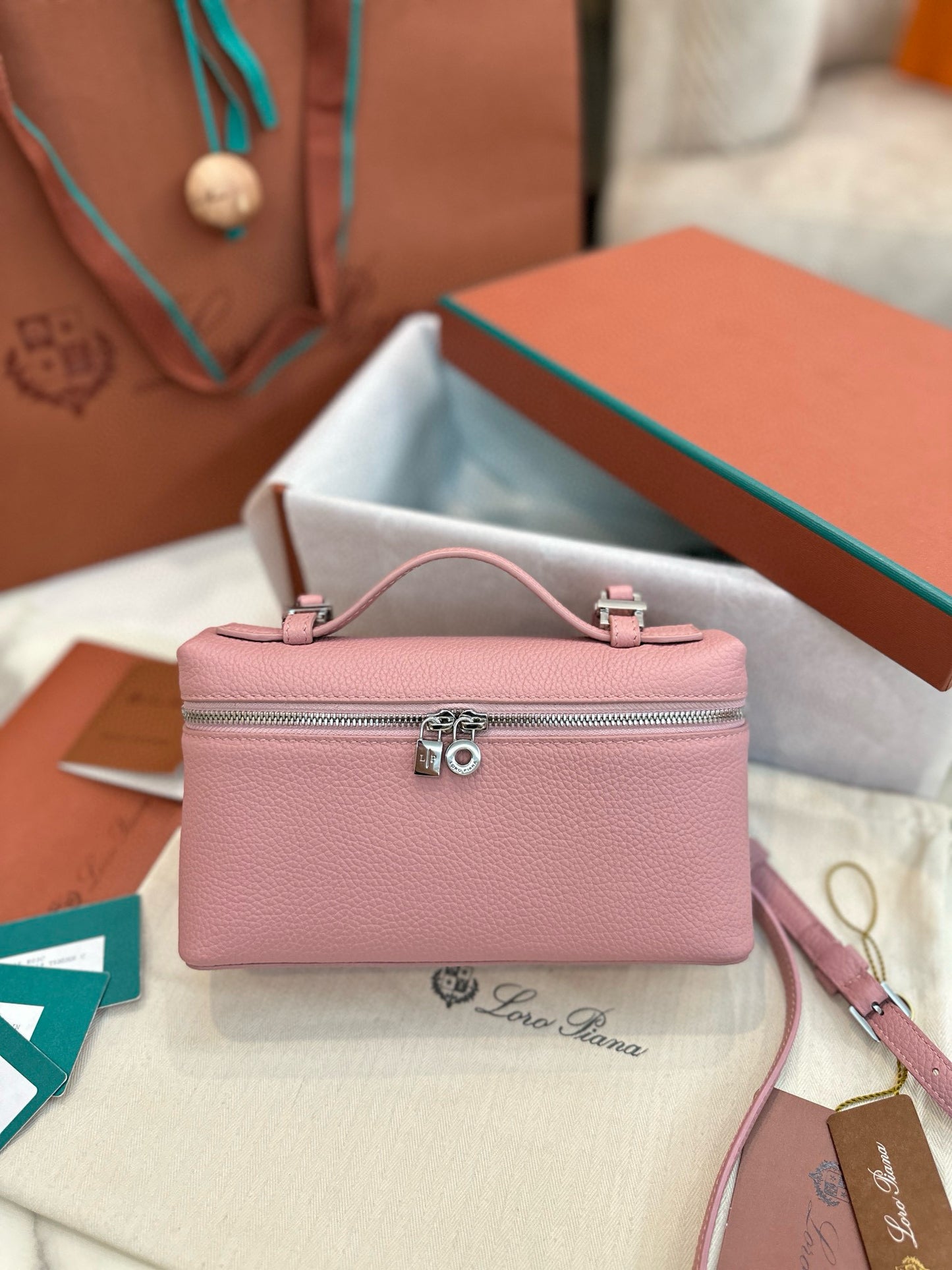 Loro Piana Extra Pocket L19