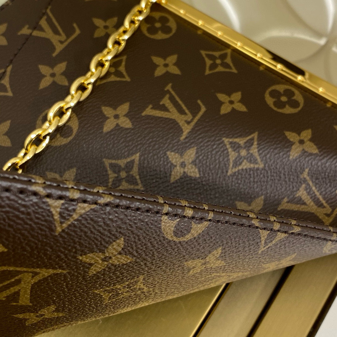 Louis Vuitton Lucky Trunk