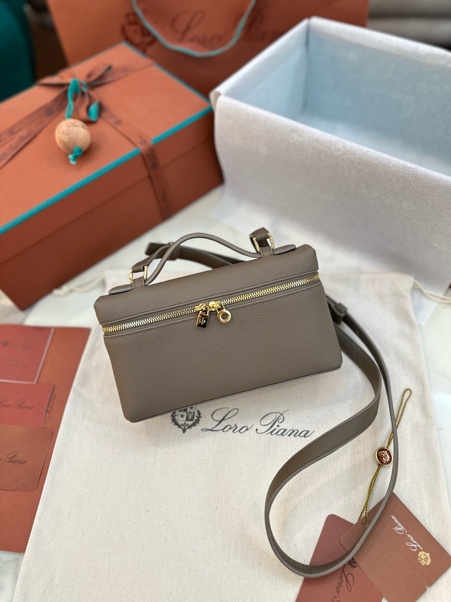 Loro Piana Extra Pocket L19