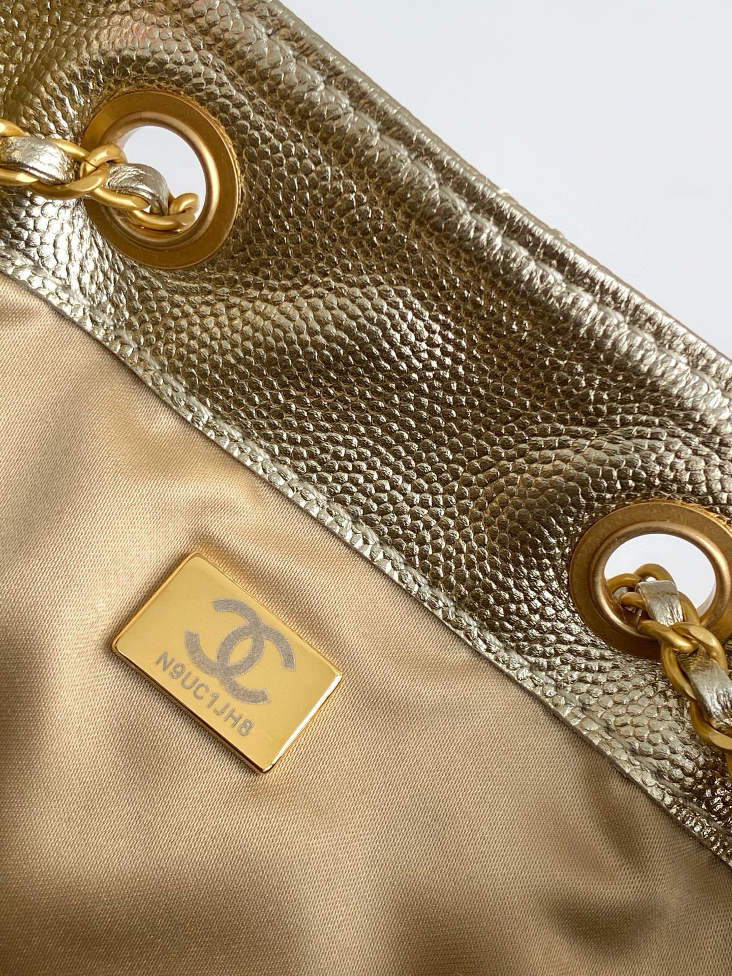 Large 25 Handbag