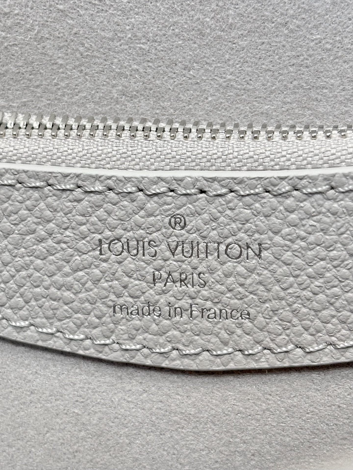 Louis Vuitton Diane