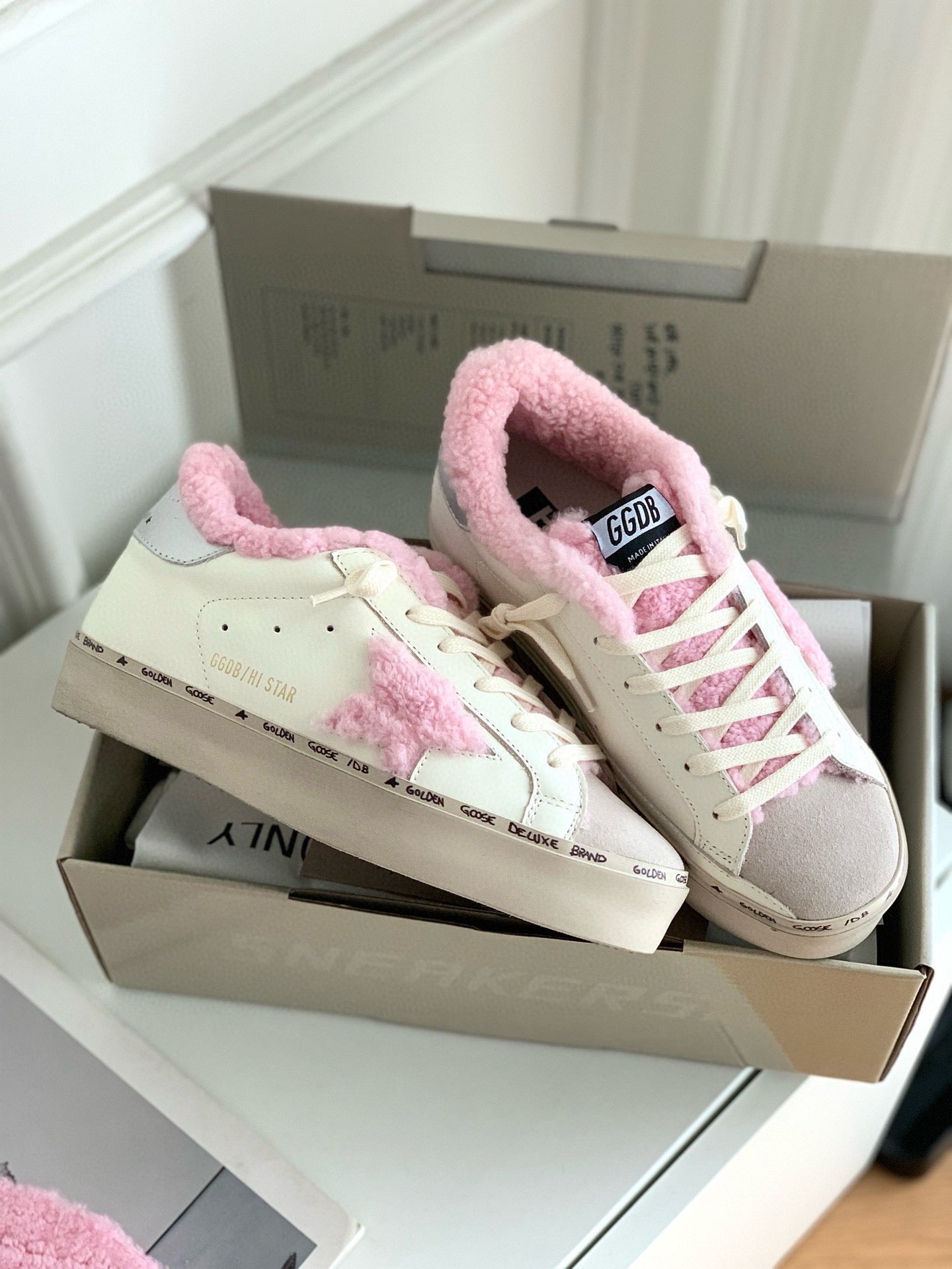 Golden Goose Sneaker