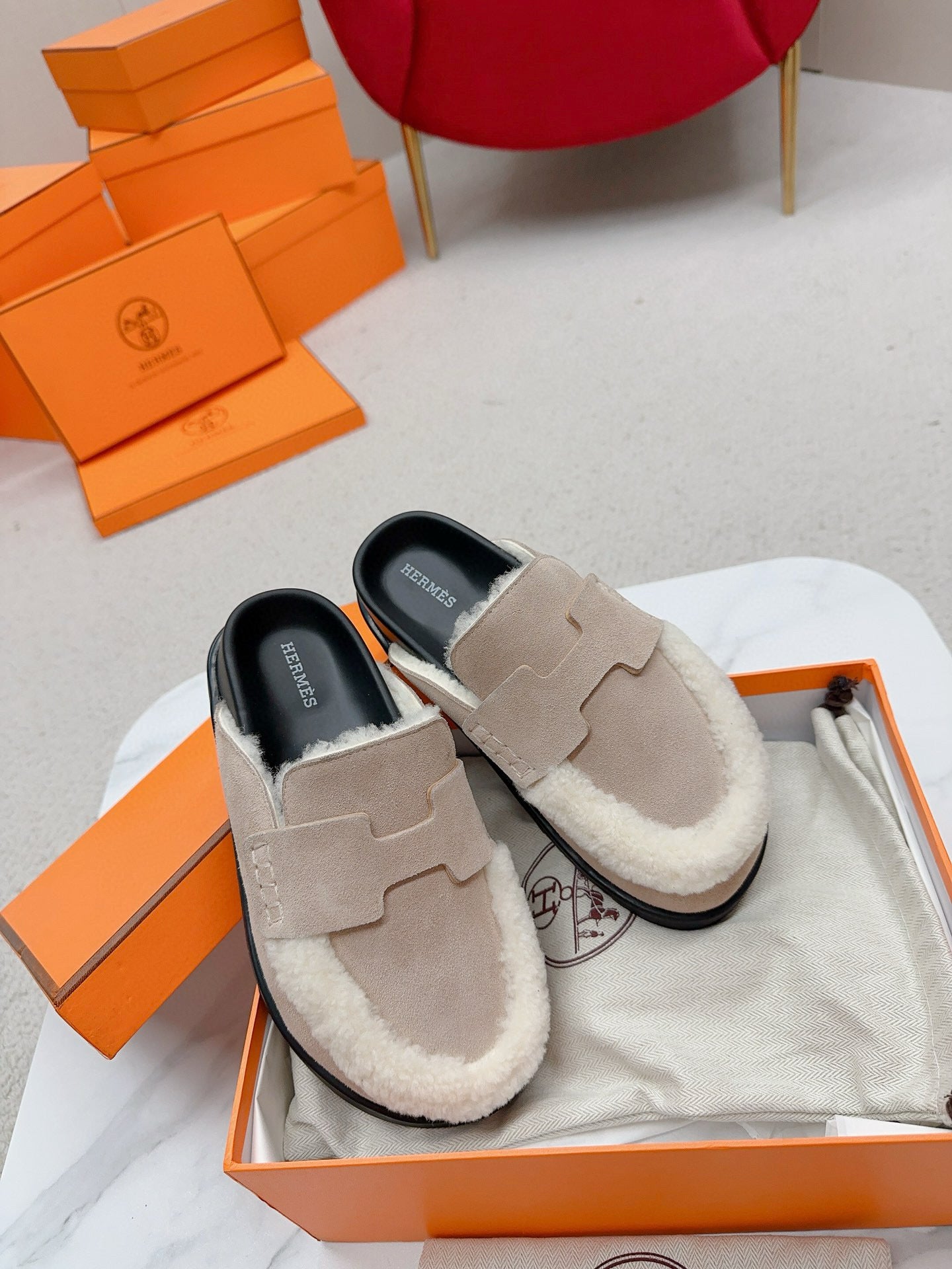 Hermes Slipper