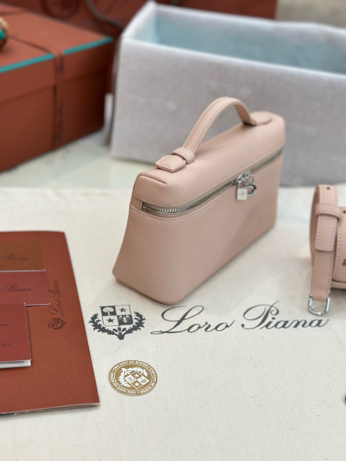 Loro Piana Extra Pocket L19