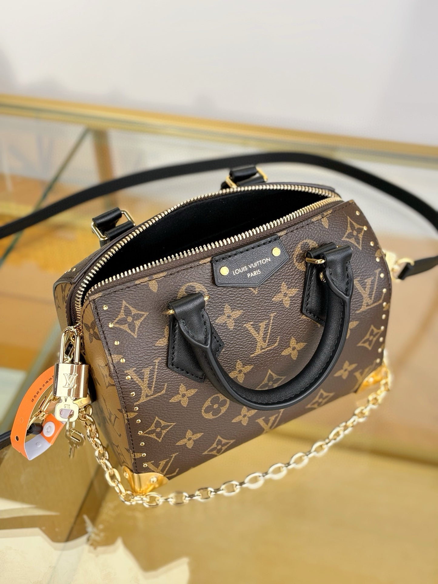 Louis Vuitton Speedy Trunk 20