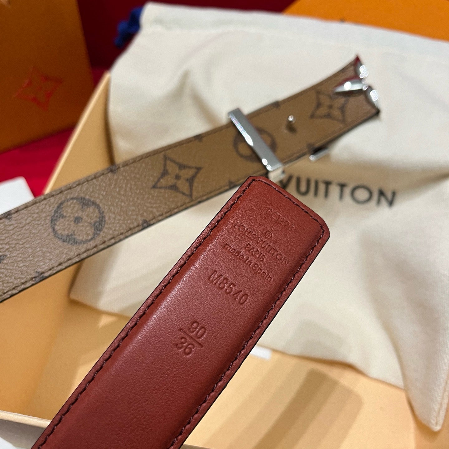Louis Vuitton Pretty Lv 30 mm Reversible Belt