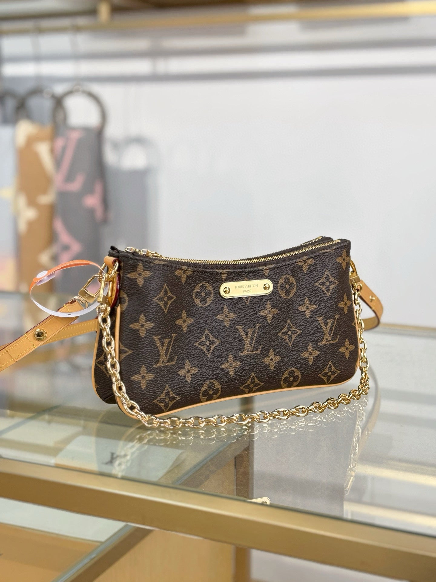 Liv Pochette