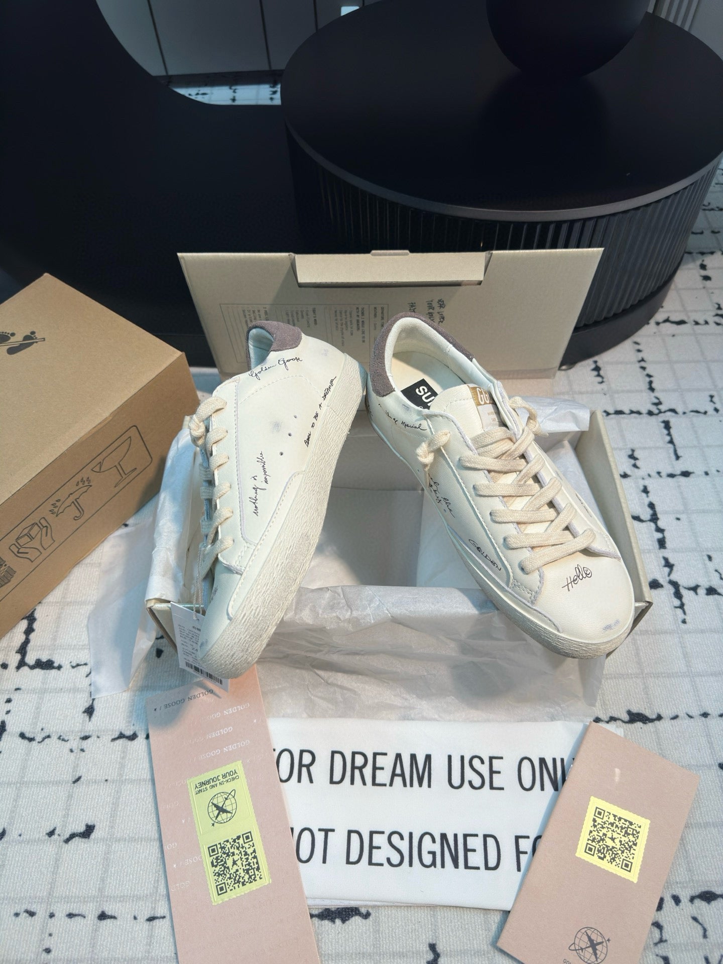 Golden Goose Sneaker