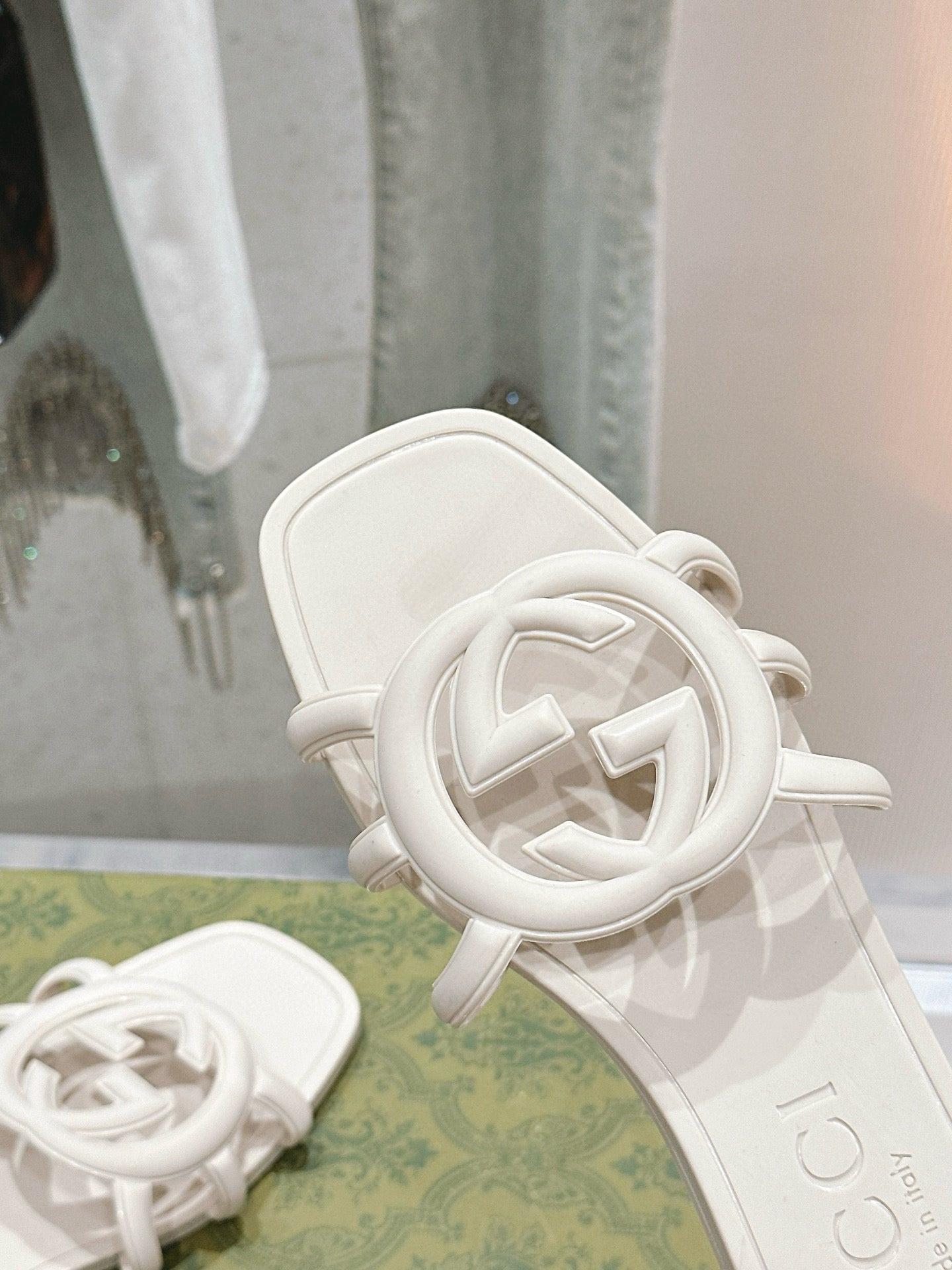 Interlocking G Slide Sandal