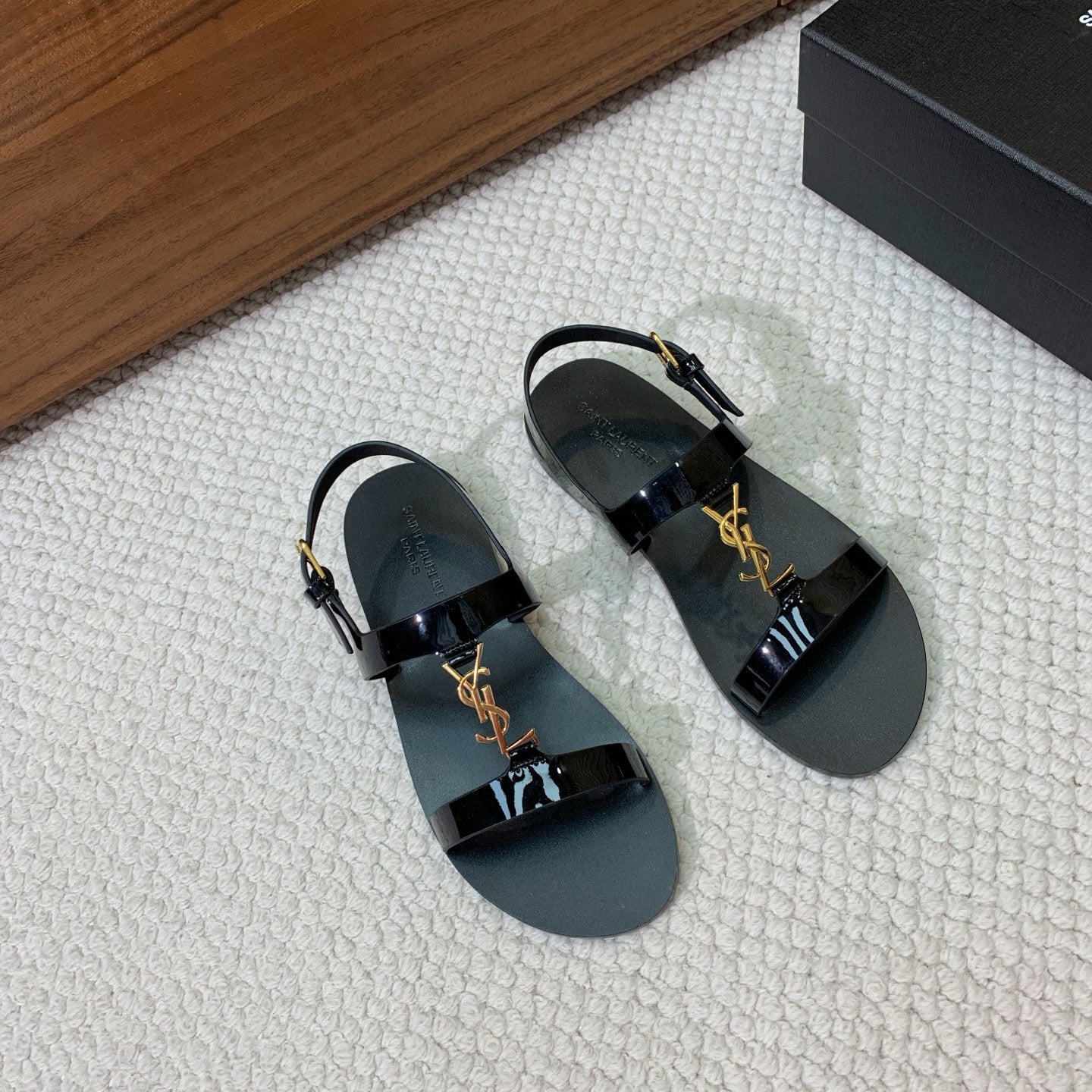 New Sandal