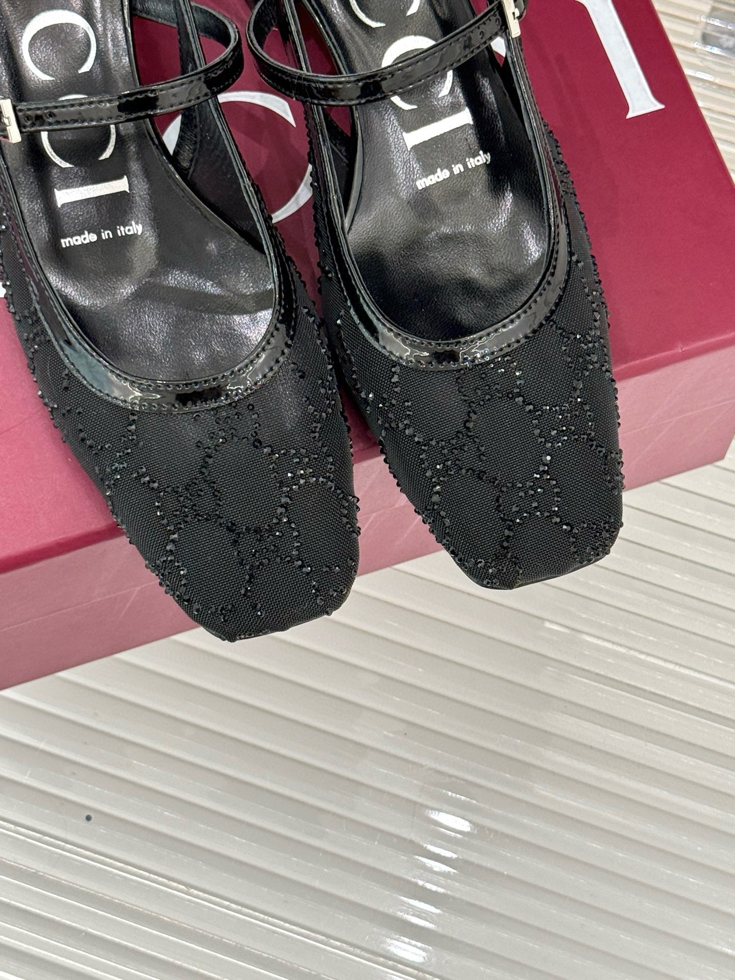 Gg Slingback