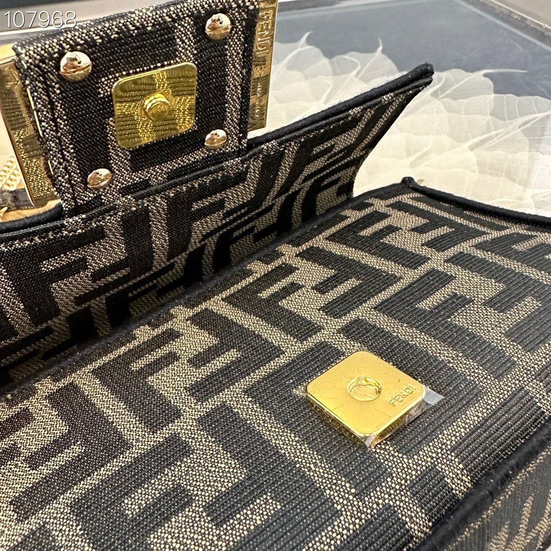 Fendi Baguette FF Logo