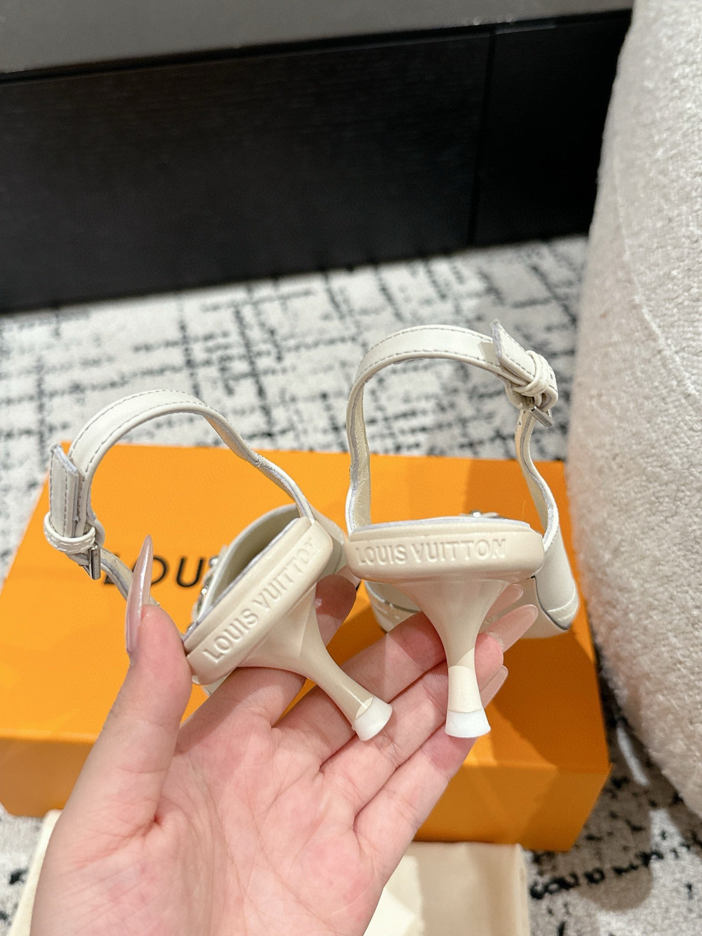 Louis Vuitton 6AM Slingback Pump