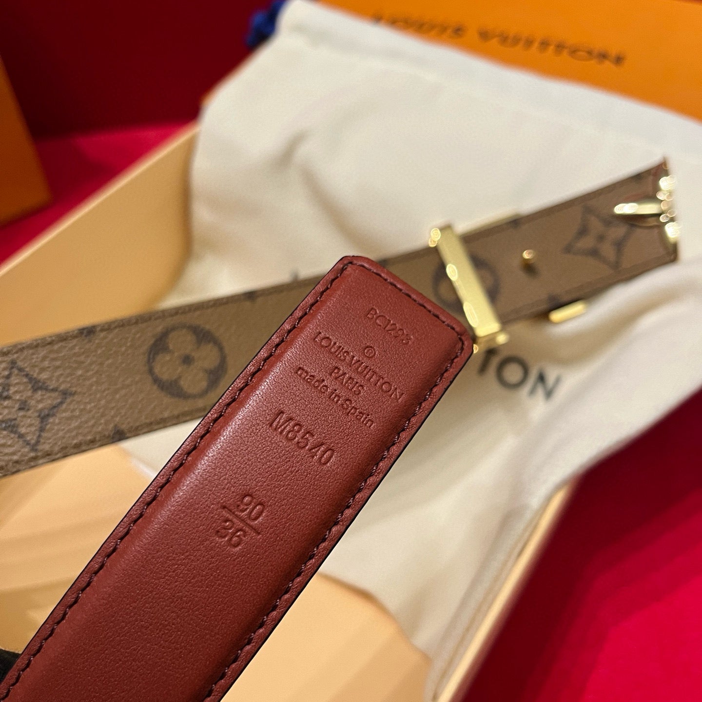 Louis Vuitton Pretty Lv 30 mm Reversible Belt