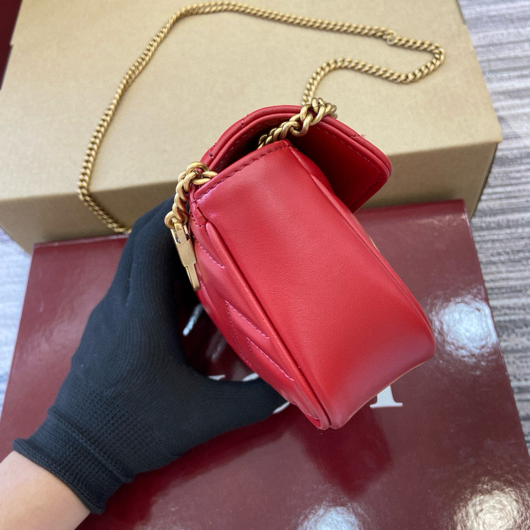 Gucci GG Marmont Super Mini