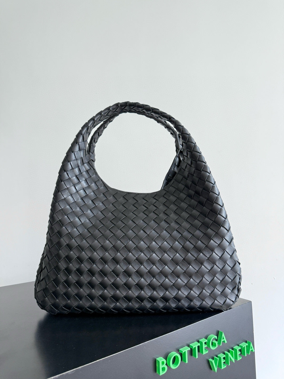 Large Campana