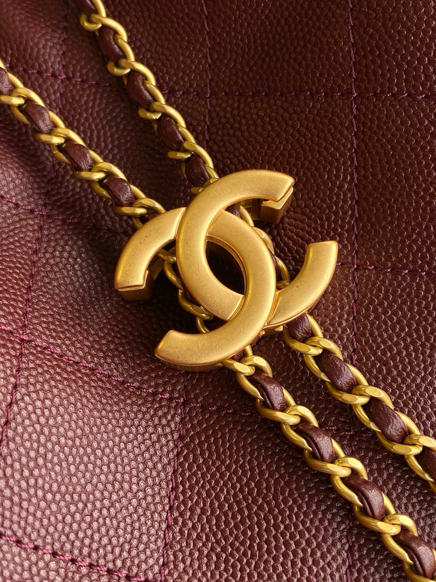 Large 25 Handbag