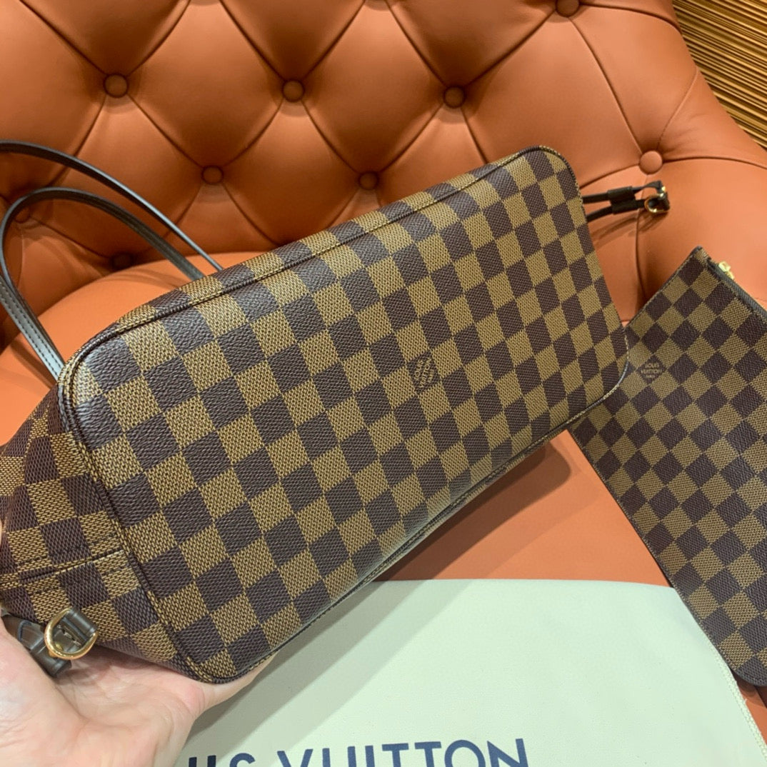 Louis Vuitton Neverfull MM