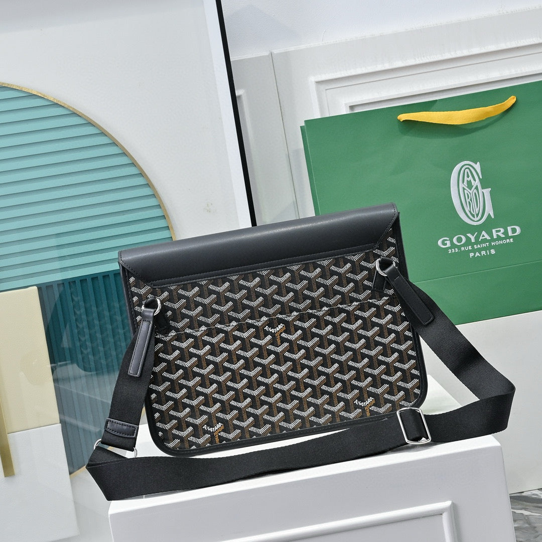 Gyrd Coursıer Messenger