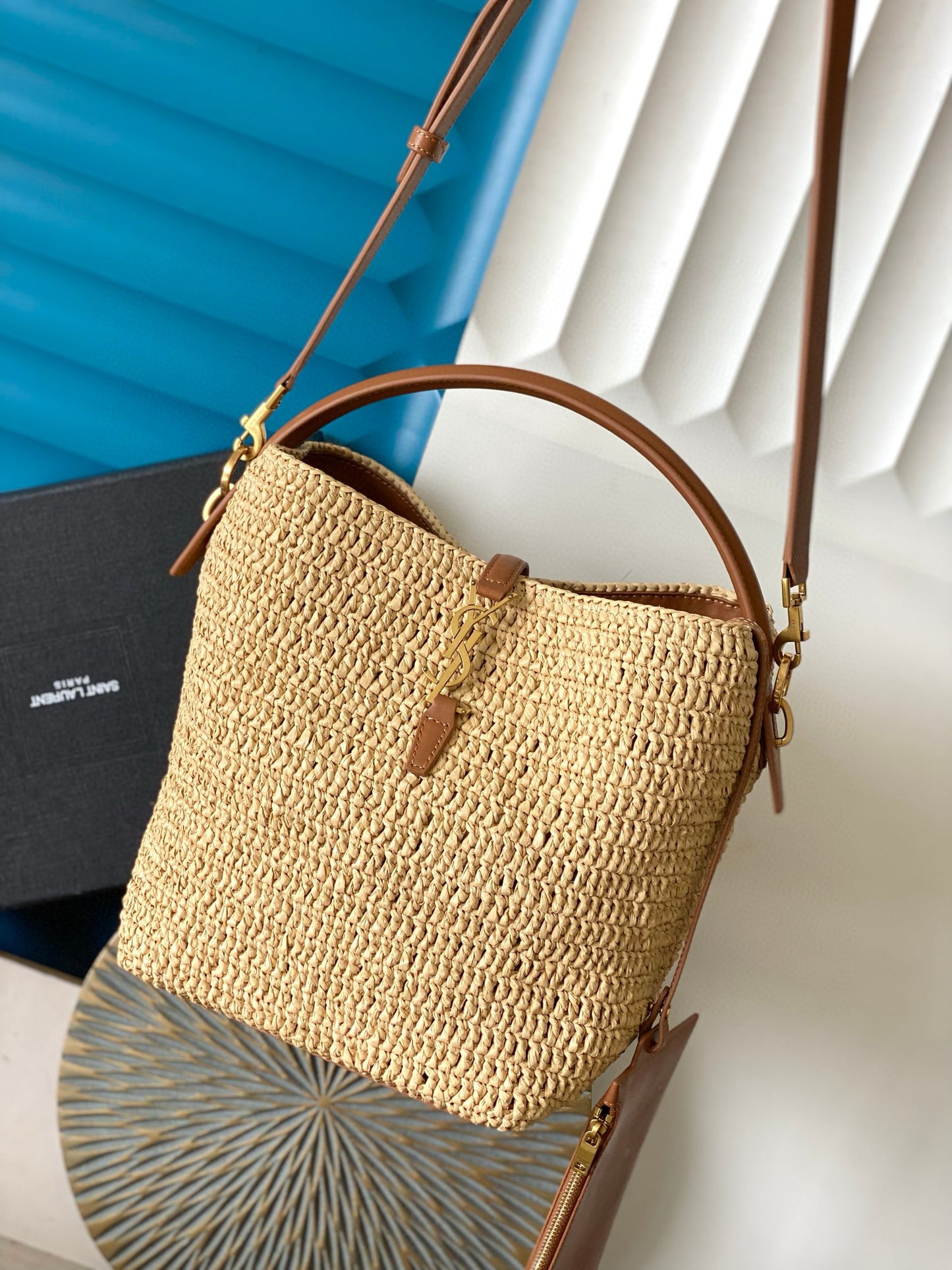 Yves Saint Laurent Le 37 Raffia