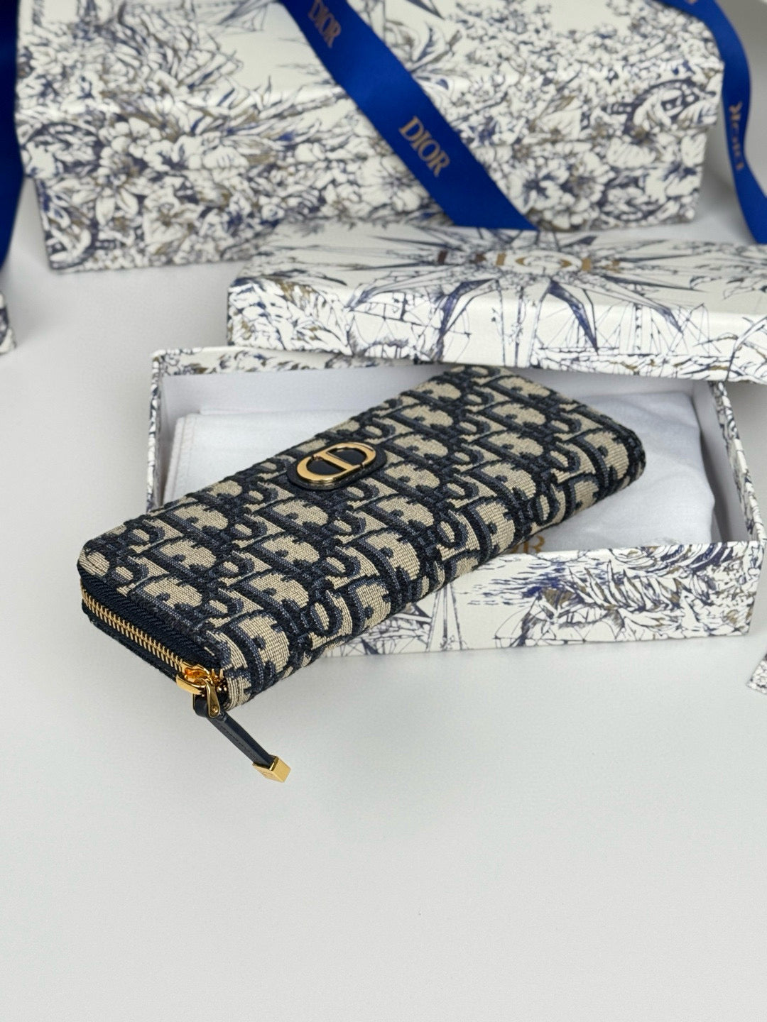 Christian Dior Voyageur Slim Wallet