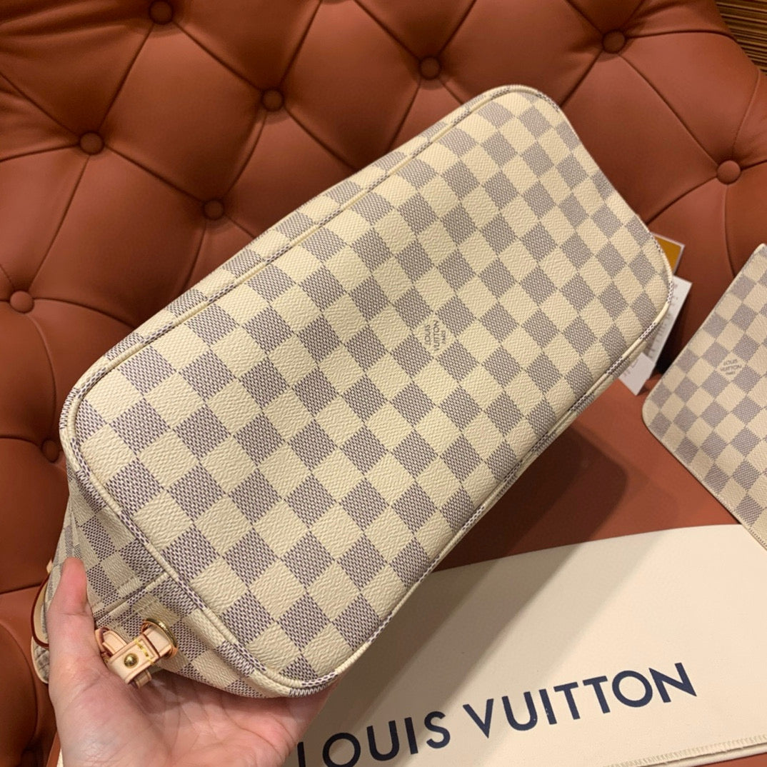 Louis Vuitton Neverfull MM