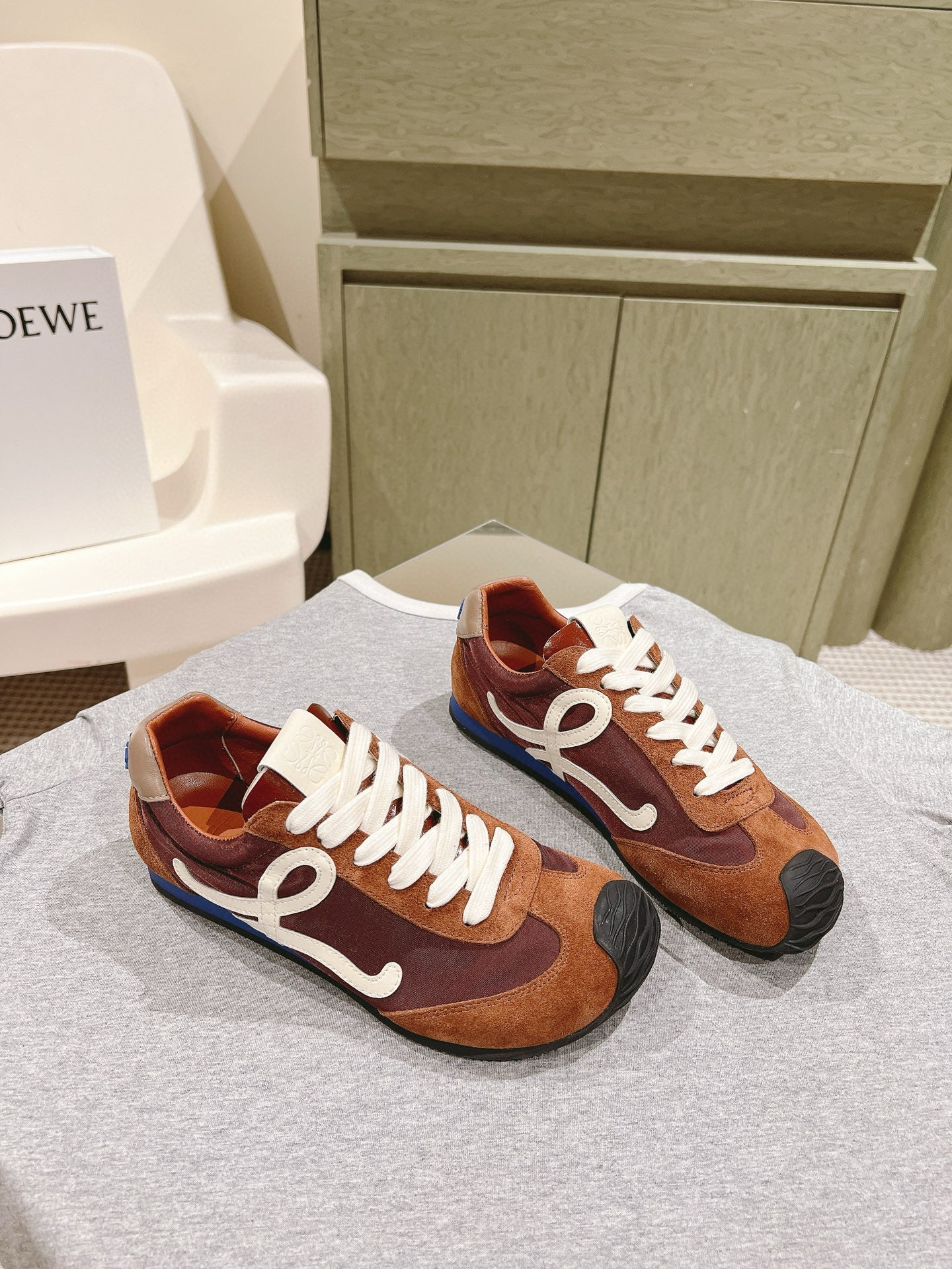 Loewe Sneaker