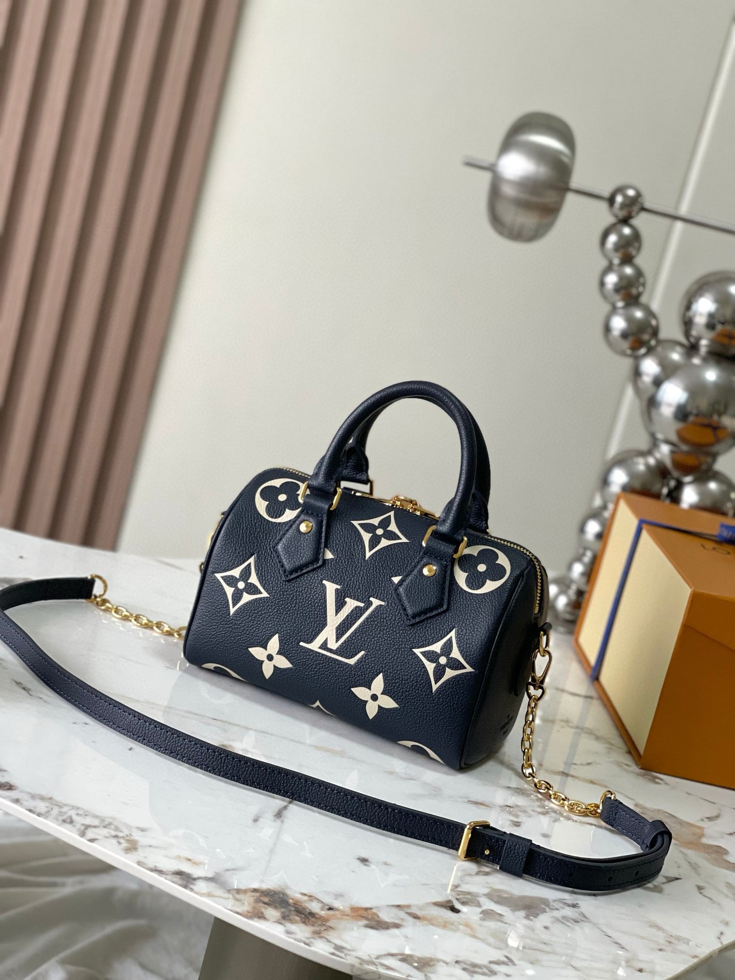 Louis Vuitton Speedy Bandouliere 20