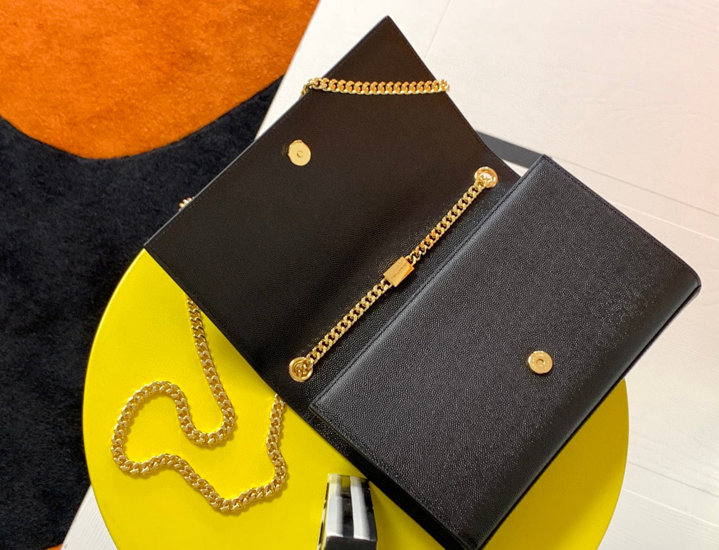 Yves Saint Laurent Kate Medium