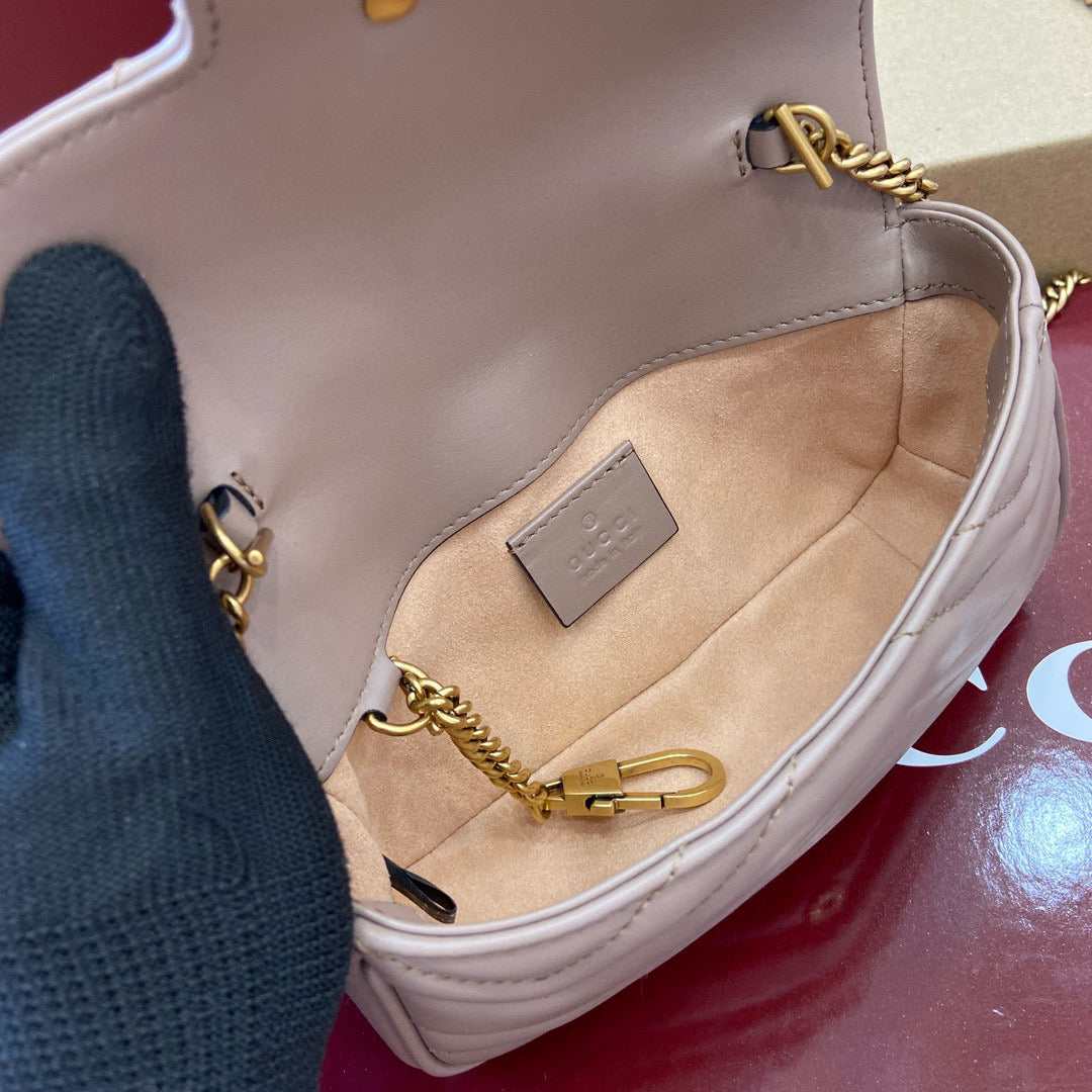 Gucci GG Marmont Super Mini